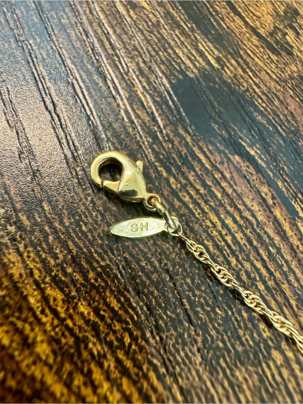 Vintage AVON Gold-Tone Mom Anklet (10”) - Picture 6 of 7